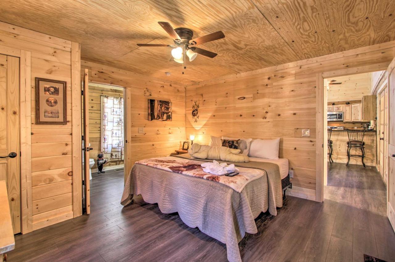 The Phoenix Cabin With Hot Tub In Gatlinburg! Buitenkant foto